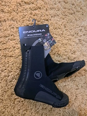 Endura MT500 Overshoe - Medium - Black - Unisex NEW WITH TAGS  - Image 1 of 4