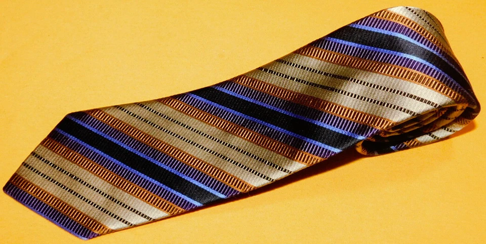 J. Z. RICHARDS СДЕЛАНО В США БЕЖЕВЫЙ/ОРАНЖЕВЫЙ/СИНИЙ ПОЛОСАТЫЙ ГАЛСТУК - ДИЗАЙНЕРСКИЕ ГАЛСТУКИ. - Изображение 1 из 3