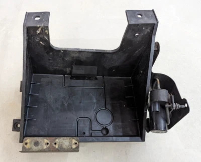 Dodge Ram 2500 3500 2004 5,9 - bandeja de batería - 55276205AA Foto 1 de 4