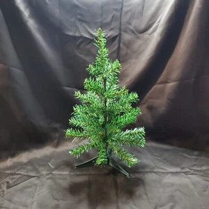 Christmas House Mini Green Christmas Tree with Stand - Bild 1 von 7