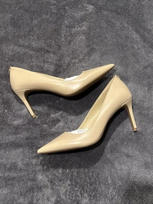 Туфли Michael Kors женские Alina Flex Pump желтовато-коричневые кожа размер 7 с заостренным носком - Изображение 1 из 4