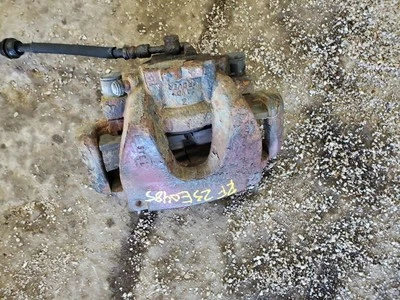 Passenger Caliper Front 12.80" Diameter Rotor Fits 15-19 DISCOVERY SPORT 1744730 - Изображение 1 из 4