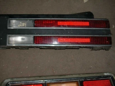 82 83 CENTURY LUZ TRASERA DERECHA LÁMPARA LENTE ACABADO CROMADO  Foto 1 de 2