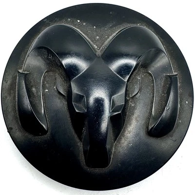 Single OEM Matte Black Center Cap for 2018 2019 Ram 1500 6KF18TRMAA Foto 1 de 4