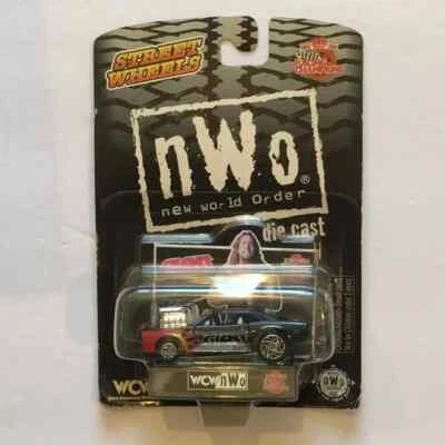 Coche fundido a presión The Giant (Big Show) nWo WCW Street Wheels. Embalaje dañado. Foto 1 de 4