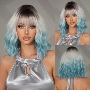 Parrucca Ondulata Corta Blu Ombre con Bangs Resistente al Calore Bob Capelli Sintetici per Donna - Foto 1 di 18