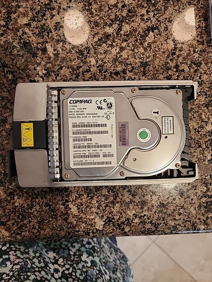 Disco duro Compaq 232431-003 BD07264546 73 GB 10 K 2 MB SCSI U320 3,5"" Foto 1 de 1