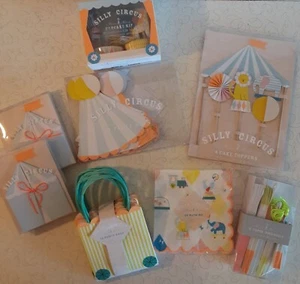 Set festa forniture inviti circo sciocchi sacchetti regalo girandole cappelli altro - Foto 1 di 8