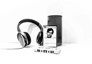 James Taylor / JT / Cassette Tape / 1977 - Columbia Records - JCT 34811  - Picture 1 of 5