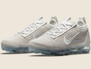Nike Air Vapormax 2021 FK Womens US 10 Oatmeal Running Sneakers Shoes NEW ❤️ - Picture 1 of 12