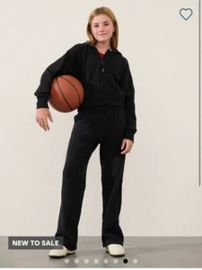 NWT Athleta Girl All Day Straight Leg Pant Small 7 Black Sweatpant - Picture 1 of 4
