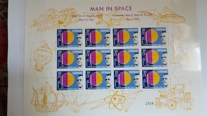 SURINAME–1961-MAN IN SPACE- MNH PERFORATE SHEET – DARK BLUE 2 - Foto 1 di 1