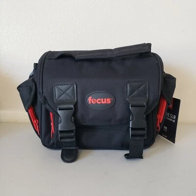 Bolsa para cámara Focus Deluxe SLR negra carcasa blanda y pocos accesorios, aventura Foto 1 de 4