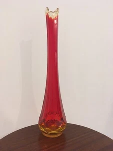 Vintage Mid Century Modern LE Smith Dominion Diamond Pattern Swung Vase Amberina - Picture 1 of 7
