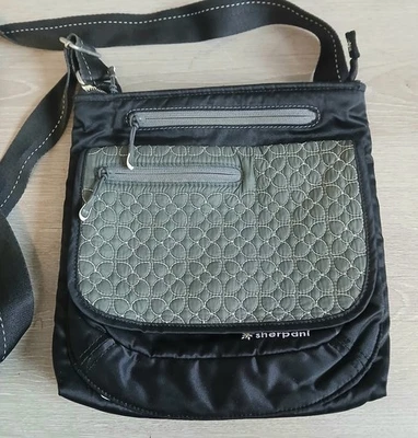 Bolsa tiracolo Sherpani Prima Le preta cinza vários bolsos bolsa de viagem acolchoada  - Imagem 1 de 4
