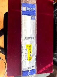 GM SEALED BAG Rear Liftgate Hatch Emblem Nameplate Chrome Escalade #23440294 - Picture 1 of 3