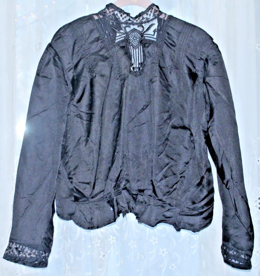 Vestido vintage negro y plateado Foto 1 de 1