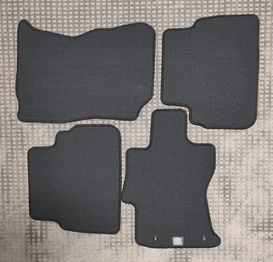 2017-2023 Subaru Impreza/Crosstrek Carpet Floor Mat Set Of 4 J505SFL000 Black - Picture 1 of 6