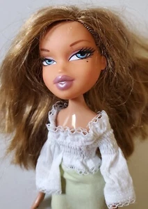 Bratz Vintage 2001 MGA Yasmin Brown Highlights Hair Blue Eyes - EUC - Picture 1 of 9