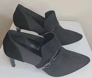 Calvin Klein Stiefeletten schwarz Größe US 8,5 Wildleder Lackleder Jaclyn Heels - Bild 1 von 6