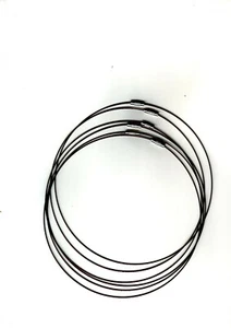 Halsreif Edelstahl   mit Drehverschluß  Farbe: Dunkelrot  Länge: 45cm  - Picture 1 of 1