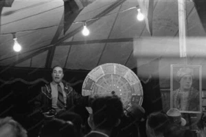 Louisiana Fair Fortune Teller/Mind Reader Professional Photo Lab Reprint - Imagen 1 de 1