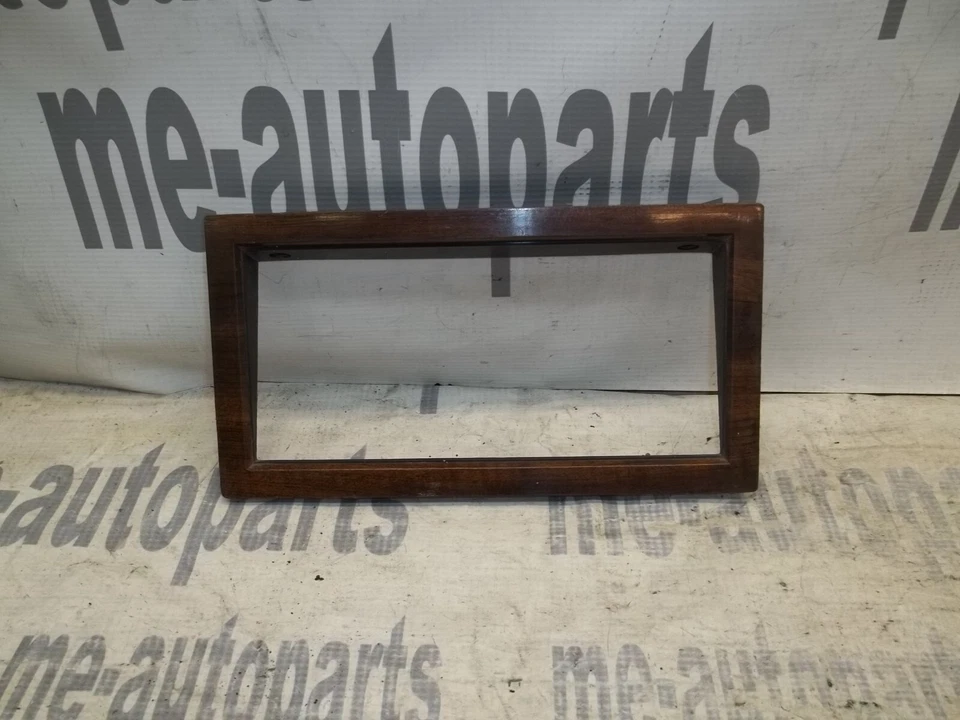 Radio estéreo para tablero de instrumentos Cadillac Deville Fleetwood 85-90 moldura Foto 1 de 4