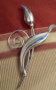 Large Floral Pin Brooch Old Crest Sterling Silver - Picture 1 of 4