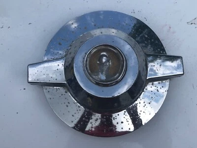 Rueda de alambre tapacubos DeSOTO original? Cubierta RUEDA AUTOMOBILE vintage casi antigua Foto 1 de 4