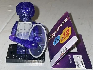 LEGO Serie 26 Orion Minifigur (71046) mit Heft und Zubehör - Bild 1 von 3