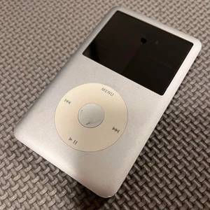 Apple iPod Classic 120GB Black A1238 MB562J 6th Gen Operation Confirmed Used - Picture 1 of 3