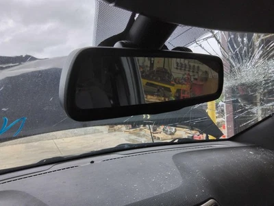 Used Front Center Interior Rear View Mirror fits: 2015 Jeep Grand cherokee manua - Image 1 of 4