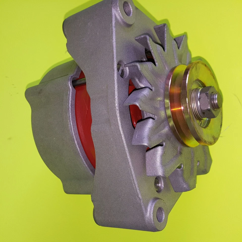 Alternador Mercedes Benz serie 300 1975 a 1985 motor 5 cilindros 55AMP  Foto 1 de 4