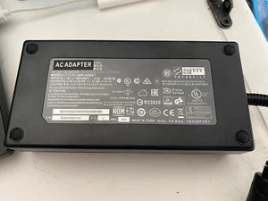 ADP-230EBT AC Laptop Power Adapter 3.2A input , 19.5v / 11.8a output - Picture 1 of 2