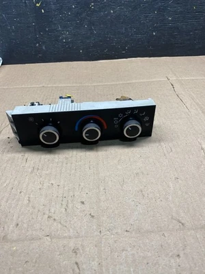 Chevrolet Express 1500 2500 3500 2008-2010 panel de control climático R3039 DG Foto 1 de 4