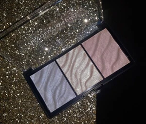 PALETA / PALETTE HIGHLIGHTER SUPREME ICE DE REVOLUTION PRO - Imagen 1 de 3