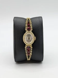 Beautiful Geneva Jewelled Wristwatch 17 Jewels Movt For Parts / Repairs 18.87mm - Picture 1 of 18