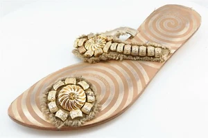 BCBGeneration Flip Flops Gold Fabric Women Shoes Size 7.5 Medium - Picture 1 of 6