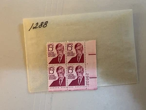 Bloque de placas EE. UU. - 1288 - Oliver Wendell Holmes - peine. envío! - Imagen 1 de 1