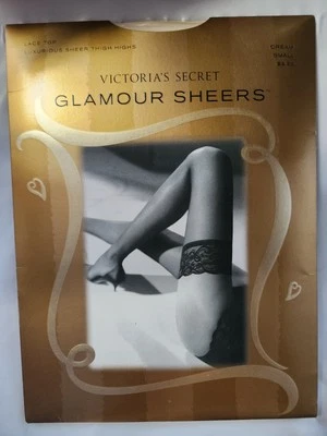 Nuevo Victoria's Secret Glamour Transparente Encaje Top Hasta los Muslos Crema Pequeña Vintage Foto 1 de 4