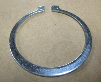 Honda NOS CA175, CB100, CB200, CL100, зажим (58 мм), # 90664-216-000 - Изображение 1 из 4