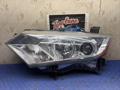 Faro lateral izquierdo Nissan Quest 2012 a 2017 halógeno fabricante original Foto 1 de 4