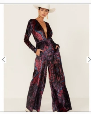 Mono de Terciopelo Free People Giselle Pierna Ancha Boho Western Festival Bolsillos Foto 1 de 4