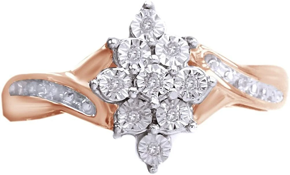 Anillo de compromiso con racimo de diamantes naturales de oro rosa de 14 k (0,05 quilates) Foto 1 de 1