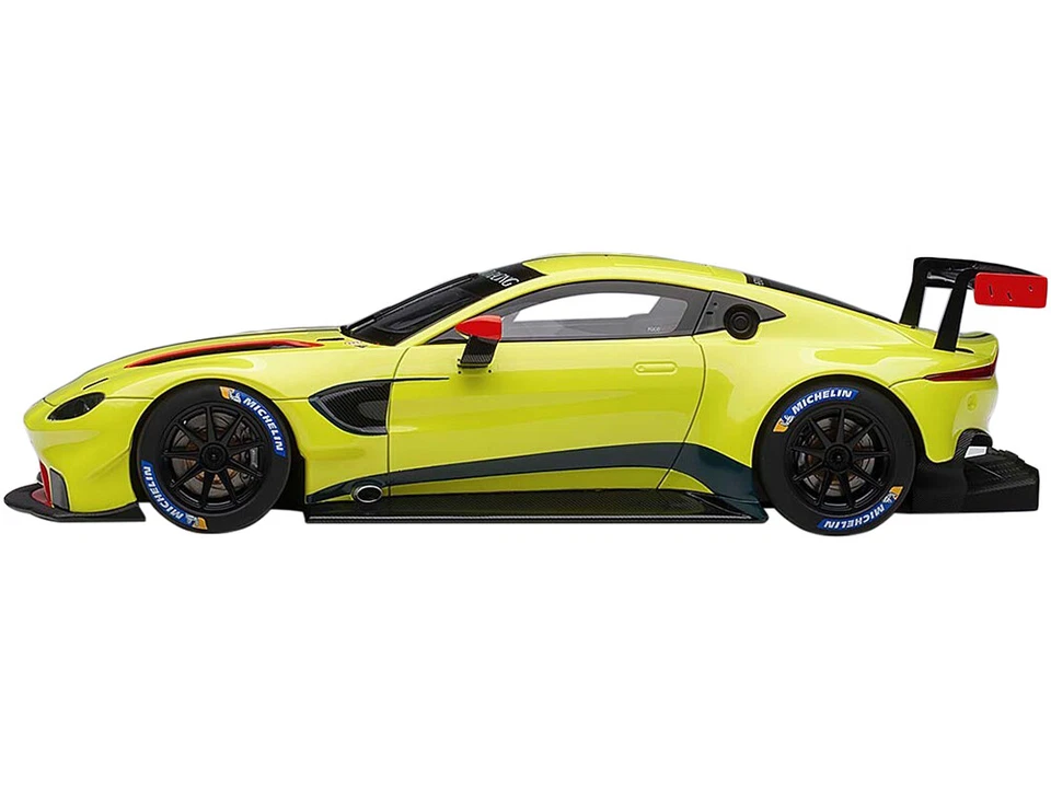AUTOart 1/18 Aston Martin Vantage GTE Le Mans 2018 Presentation 81807