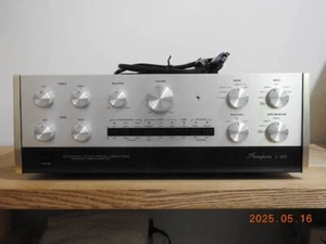 ACCUPHASE C-200 Stereo Integrated Amplifier + Power Cord AC100V - Picture 1 of 11