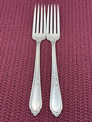 2 garfos de jantar 1937 CAMILLE Oneida Community Par Plate Silverplate 7 1/2” - Imagem 1 de 4