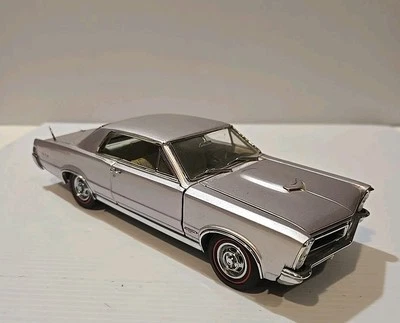1965 Pontiac GTO, Silver, 1:24 Scale Diecast - Danbury Mint - Image 1 of 4