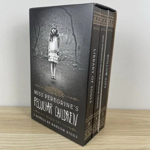 Miss Peregrine's Peculiar Children Boxed Set - 3 Paperbacks by Riggs Ransom - Picture 1 of 10