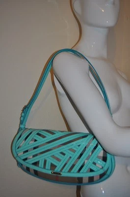 $1,295+ Bolso de Hombro Hobo Burberry Bridle House Check Cosido Patente Turquesa Foto 1 de 4
